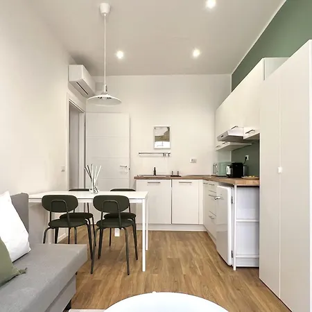 - Airport 8 Min - Ac - Smart Tv *