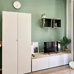 Διαμέρισμα - Airport 8 Min - Ac - Smart Tv *