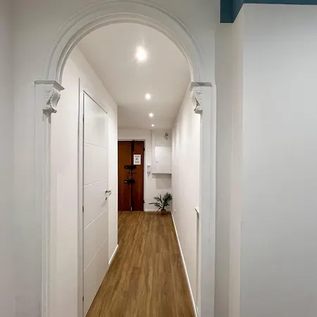 - Airport 8 Min - Ac - Smart Tv ג'נובה