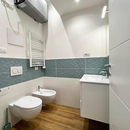- Airport 8 Min - Ac - Smart Tv דירה ג'נובה